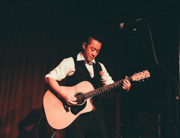 Andrew Lim acoustic soloist singer musician Melbourne